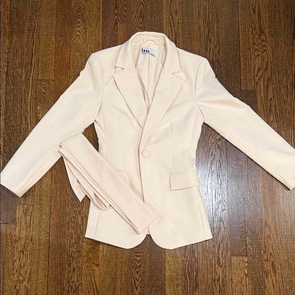 bpc Pale Pink Tailored Single-Button Blazer